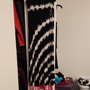 INC International Concepts Black and White Midi Dress